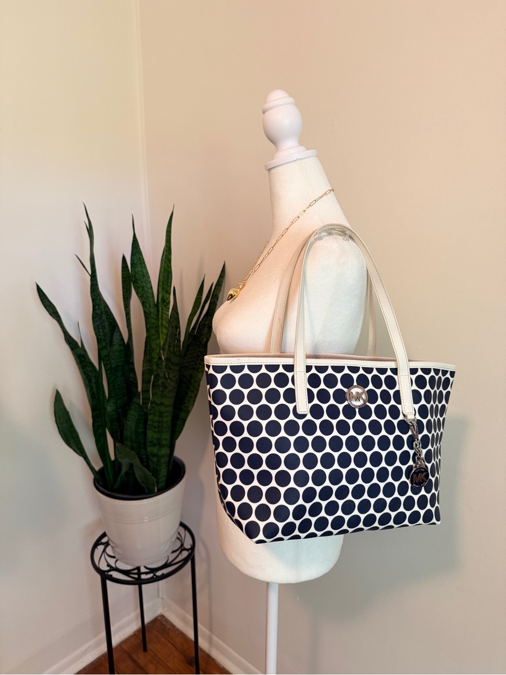 Michael Kors | Kiki Polka Dot Tote Bag, Navy and White with MK Charm - Picture 14 of 14